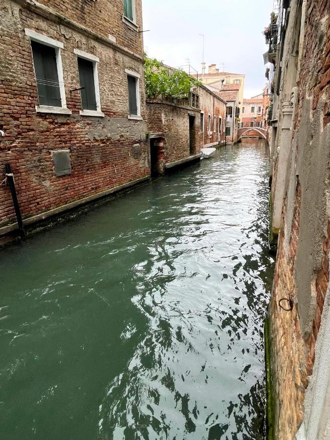 Ca' Dell'Ombra Felice - Canal View Veneţia Exterior foto